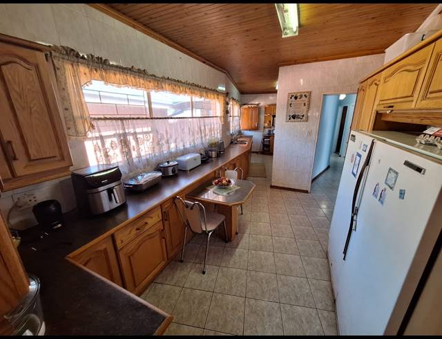 3 BEDROOM HOUSE FOR SALE IN VANDERBIJLPARK SE 7